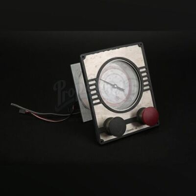 Lot # 32 - CAPTAIN AMERICA: THE FIRST AVENGER - Hydra Hero "V" Gauge