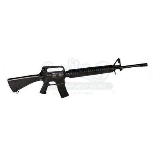 Lot # 110 - JAMES BOND: DIE ANOTHER DAY - South Korean Soldier's M16 Rifle