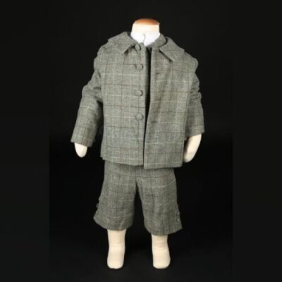 Lot # 197 - WOMAN IN BLACK, THE - Joseph Kipps' (Misha Handley) Costume