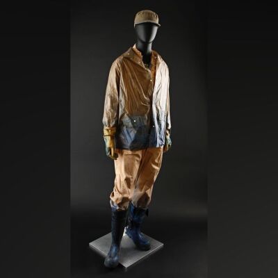 PACIFIC RIM - PPDC Kaiju Sanitation Worker Costume 001