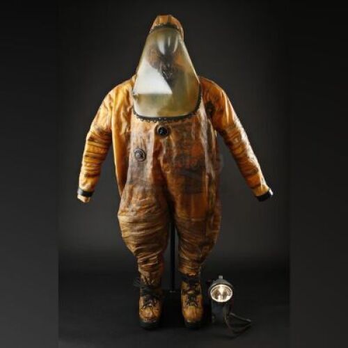 PACIFC RIM - Kaiju Scout (Santiago Segura) Costume
