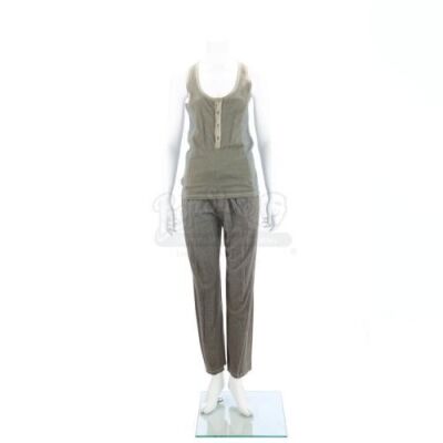 Lot # 21 - Divergent (2014): Christina's Pajamas