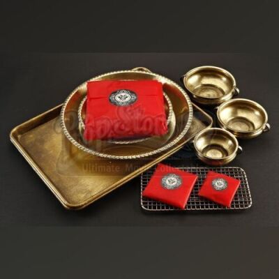 PACIFIC RIM - Hannibal Chau (Ron Perlman) Serving Set and Kaiju Lot