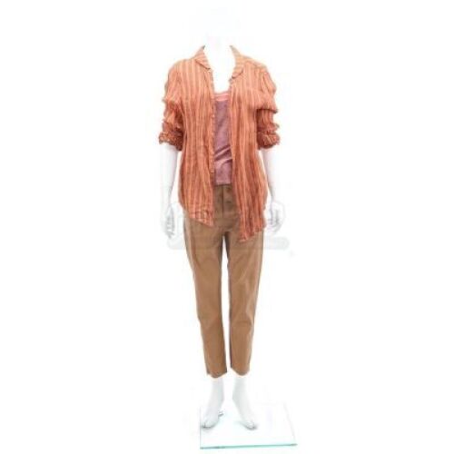 Lot # 110 - The Divergent Series: Insurgent (2015): Beatrice "Tris" Prior's Amity Refugee Camp Conflict Costume