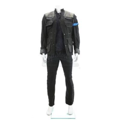 Lot # 146 - The Divergent Series: Insurgent (2015): Eric's Simulation Box Finding Costume