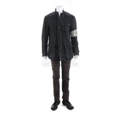 Lot # 177 - The Divergent Series: Allegiant (2016): Tobias "Four" Eaton's Stunt Trial Costume