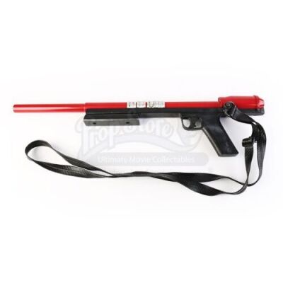 Lot # 178 - Divergent (2014): Dauntless Capture the Flag Dart Gun