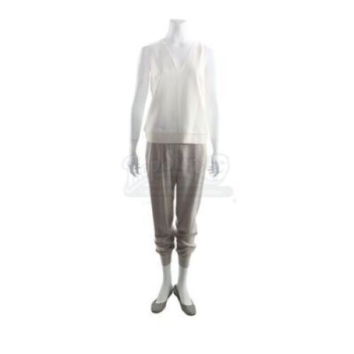 Lot # 197 - The Divergent Series: Allegiant (2016): Beatrice "Tris" Prior 's Decontamination Costume