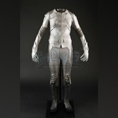 ENDER'S GAME - Petra Arkanian's (Hailee Steinfeld) Test Flash Suit