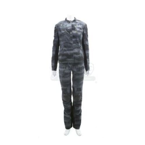 Lot # 297 - The Divergent Series: Allegiant (2016): Beatrice "Tris" Prior's Stunt Chicago Infiltration Uniform