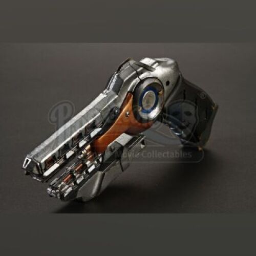 ENDER'S GAME - Stunt Rubber Flash Gun 04