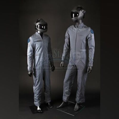 ENDER'S GAME - Pair of Drone Pilot Uniforms 03