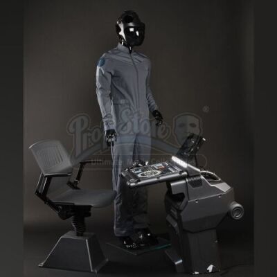 ENDER'S GAME - Drone Pilot Uniform and Control Station 03