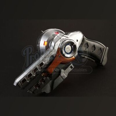 ENDER'S GAME - Light Up Flash Gun and Charger 02