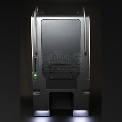 ENDER'S GAME - Battle School Locker 02