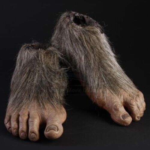 HARRY AND THE HENDERSONS (1987) - Harry (Kevin Peter Hall) Feet Pair