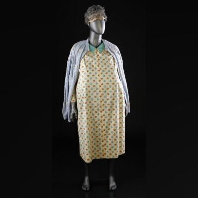 THE NUTTY PROFESSOR (1996) - Grandma Klump's (Eddie Murphy) Costume and Wig