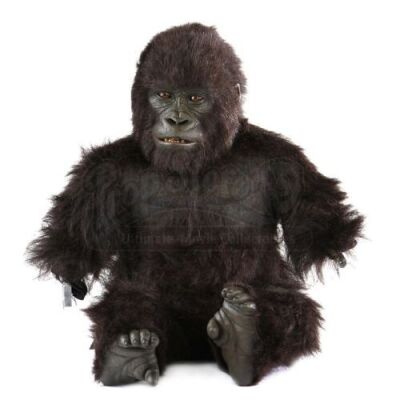 MIGHTY JOE YOUNG (1998) - Animatronic Baby Joe Rod Puppet