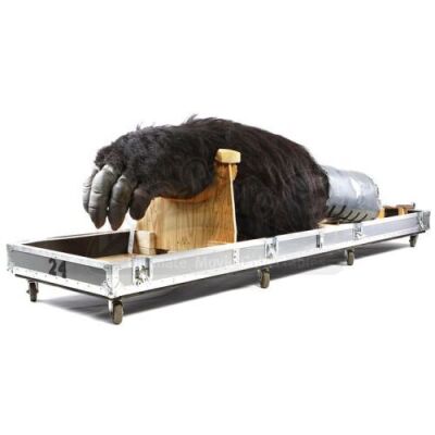 MIGHTY JOE YOUNG (1998) - Full-Size Mechanical 'Big Joe' Insert Arm