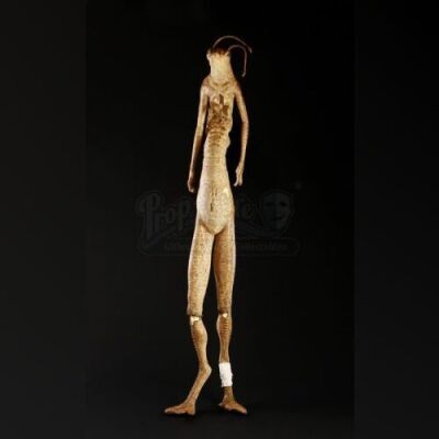 MEN IN BLACK II (2002) - Standing Worm Guy Puppet