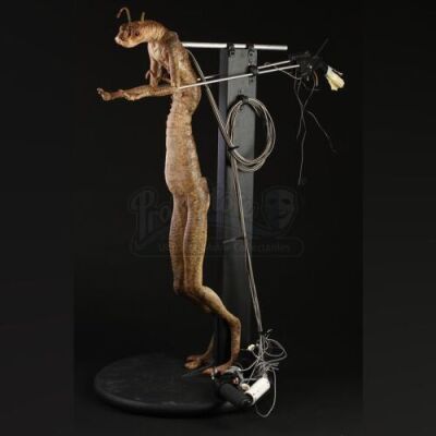 MEN IN BLACK II (2002) - Mechanical Worm Guy Puppet
