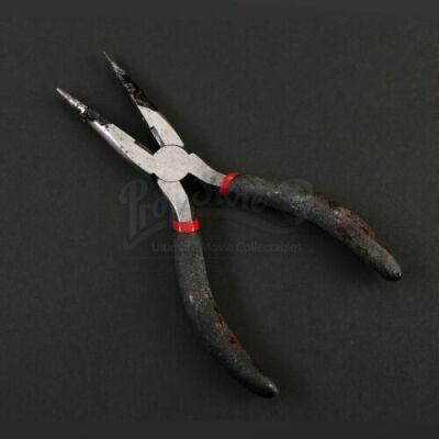 HANNIBAL - "Entree" Bloody Needle Nose Pliers