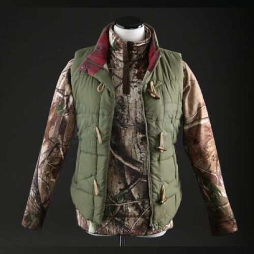 HANNIBAL - Abigail Hobbs' (Kacey Rohl) "Potage" Hunting Clothes