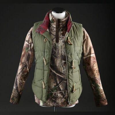 HANNIBAL - Abigail Hobbs' (Kacey Rohl) "Potage" Hunting Clothes