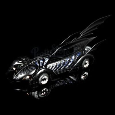 BATMAN FOREVER (1995) - Remote Control Batmobile Model Miniature