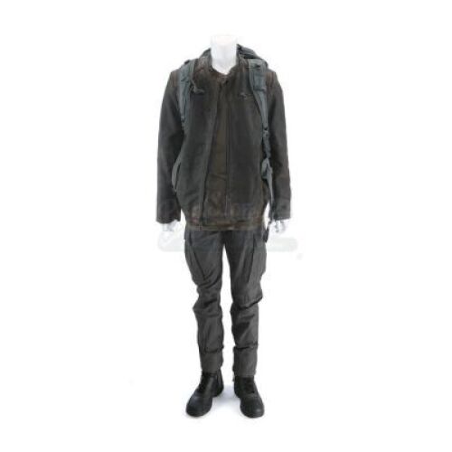 Lot # 200 - S3 Multiple Episodes: Broussard's Travel Costume