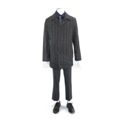Lot # 281 - S3E10 Sea Spray: Alan Snyder's Bar Questioning Suit