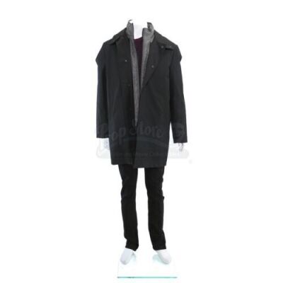 Lot # 310 - S3E11 Disposable Heroes: Kynes' Terrorist Attack Costume
