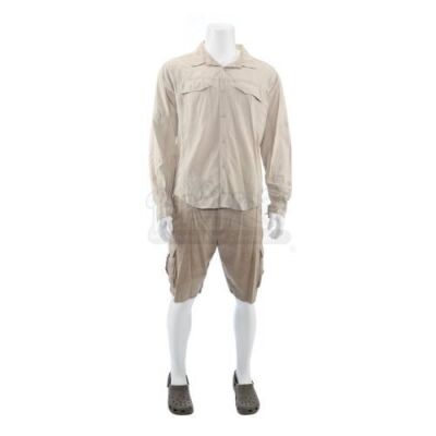Lot # 1: Matt's (Josh Brolin) Interrogation Costume