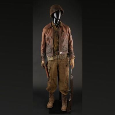 Sergeant Miles' (Scott Eastwood) U.S. Infantry Uniform