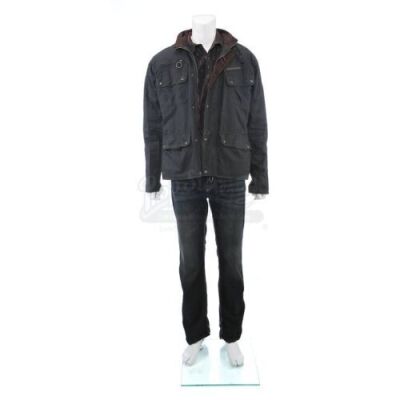 Lot # 67: Hector's (David Castaneda) Final Shootout Costume