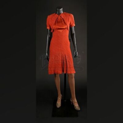 Irma's (Anamaria Marinca) Dress