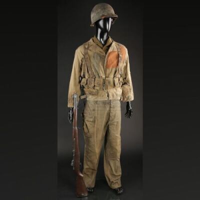 U.S. Infantry Lot with Rifle