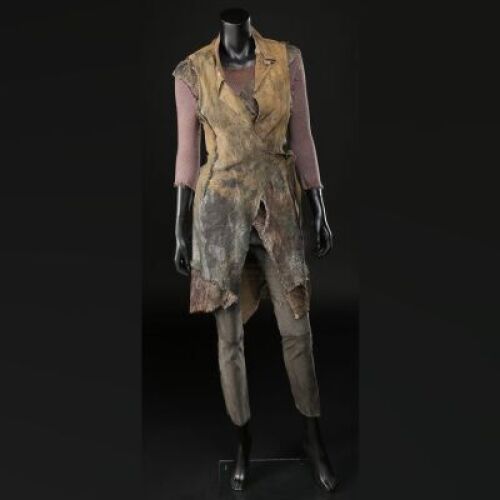 Naameh Costume