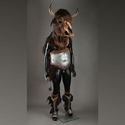 GLADIATOR (2000) - Gladiator's Minotaur Costume