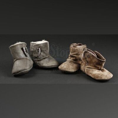 Set of 2 Twin Shoes
