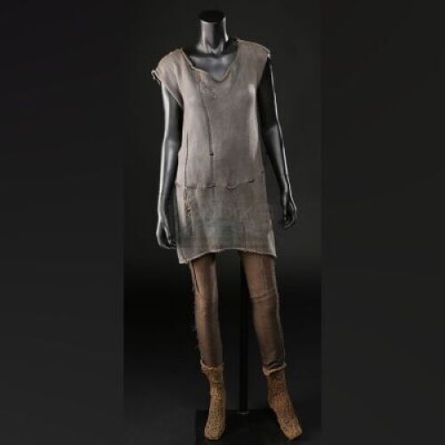 Naameh Costume