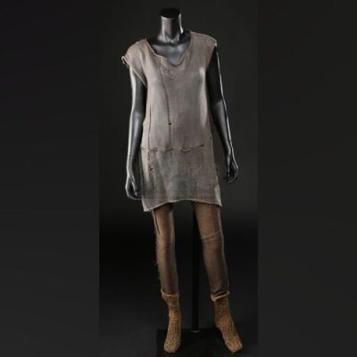 Naameh Costume