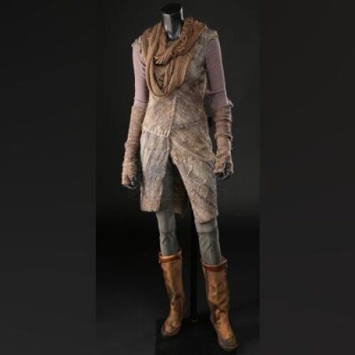 Naameh Costume