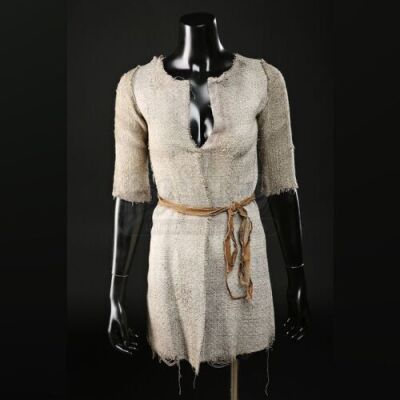 Naameh New World Costume