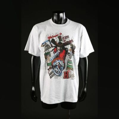 HOOK (1991) - "Welcome To Pirate Town" Crew T-Shirt