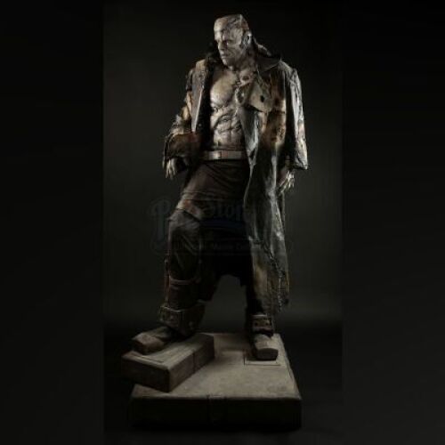 VAN HELSING (2004) - Frankenstein's Monster (Shuler Hensley) Costume Display