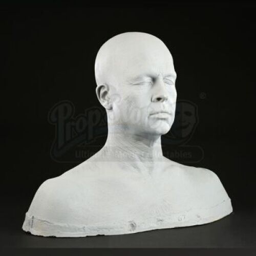 THE CURIOUS CASE OF BENJAMIN BUTTON (2008) - Benjamin Button (Brad Pitt) Old-Age Make-up Reference Bust