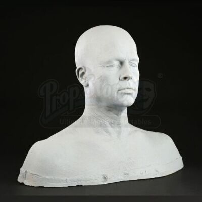 THE CURIOUS CASE OF BENJAMIN BUTTON (2008) - Benjamin Button (Brad Pitt) Old-Age Make-up Reference Bust