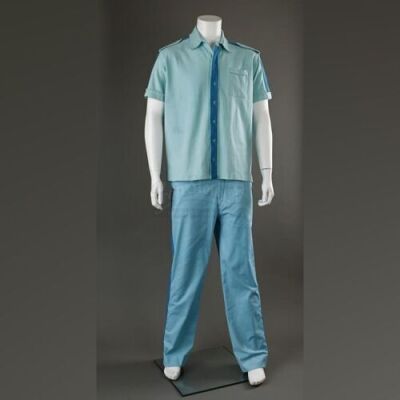THE LIFE AQUATIC WITH STEVE ZISSOU (2004) - Team Zissou Crew Uniform