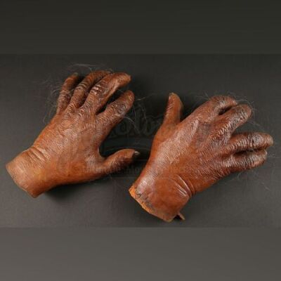 HARRY AND THE HENDERSONS (1987) - Harry (Kevin Peter Hall) Hands Pair